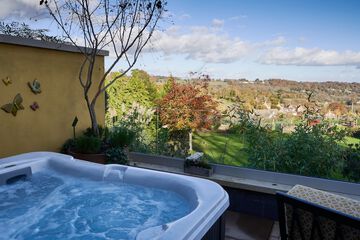 Private spa tub