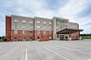 Holiday Inn Express & Suites Manhattan by IHG