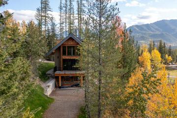 Snow Creek Lodge by Fernie Lodging Co