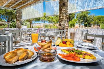 Breakfast meal