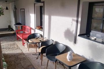 Photo 25