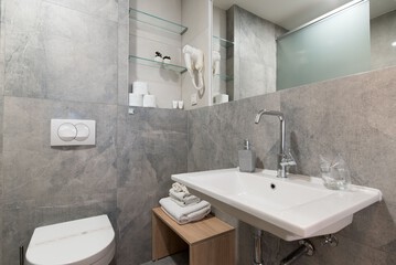 Bathroom sink