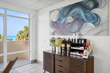 Hotel Interior 10 of 32