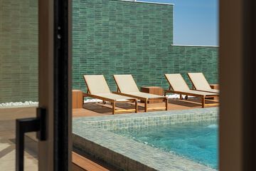 Rooftop pool