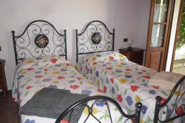 Photo 34