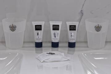 Bathroom amenities