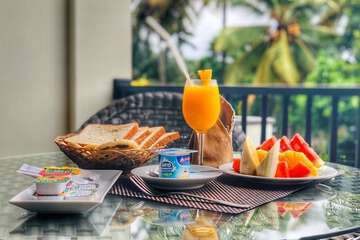 Breakfast meal