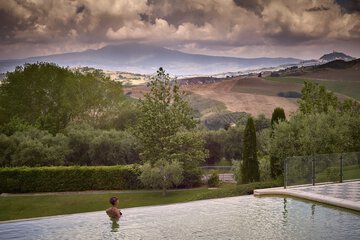 Infinity pool