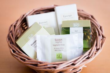 Bathroom amenities
