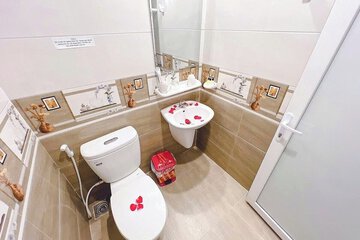 Bathroom shower