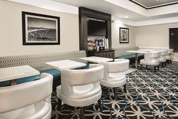 Breakfast/Coffee Service 36 of 40