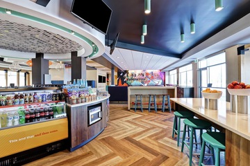 Snack bar