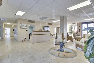 Concierge desk