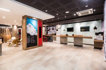 Check-in/check-out kiosk