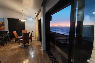 Beach/ocean view