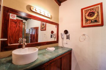 Bathroom sink