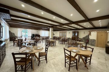 Food court