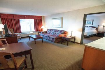 Room 23 of 38