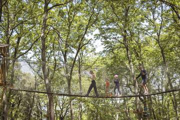 Ropes course (team building)