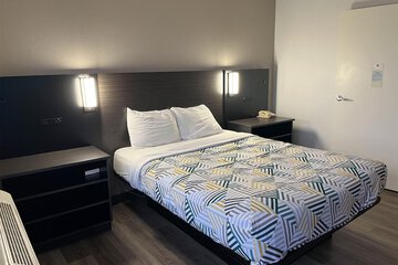 Motel 6 Elkton MD