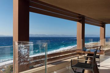 Beach/ocean view