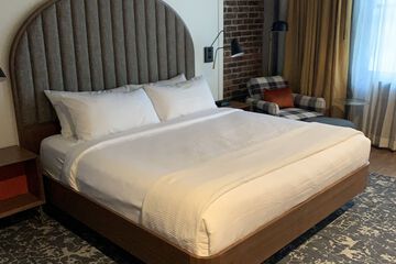 Room 32 of 67