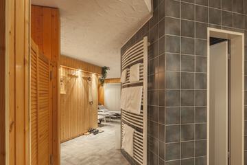 Steam room
