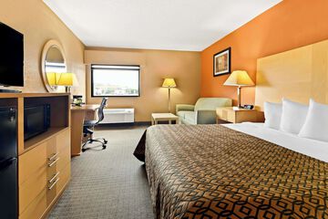 Room 16 of 37