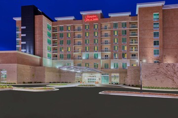 Hampton Inn & Suites Downtown Owensboro / Waterfront