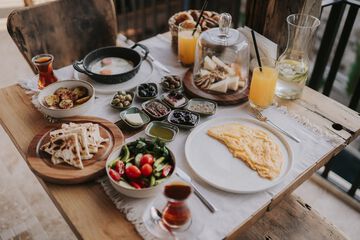 Breakfast meal