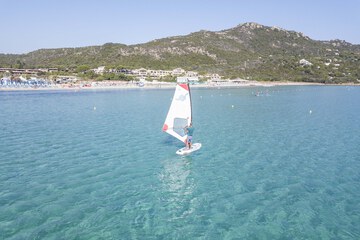 Surfing/boogie boarding