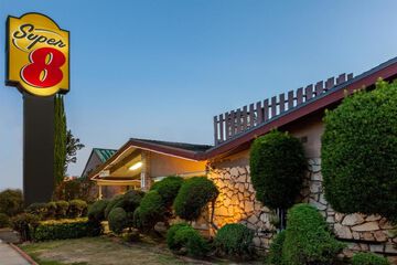 Hotel Front - Evening or Night