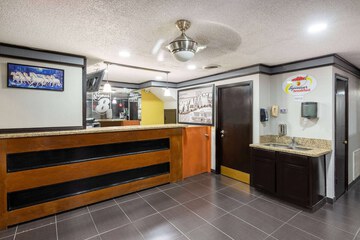 Hotel Interior 7 of 29