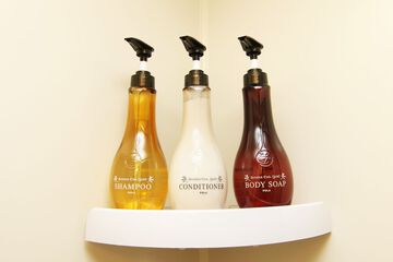 Bathroom amenities