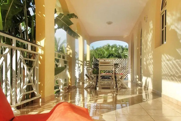 hotel_rooms