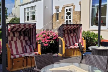 Sundeck
