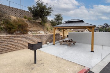BBQ/picnic area