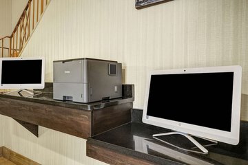 Business Center 29 of 29