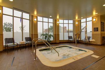 Indoor spa tub