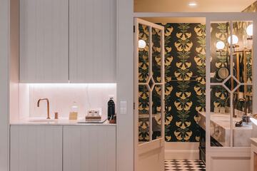 Private kitchenette
