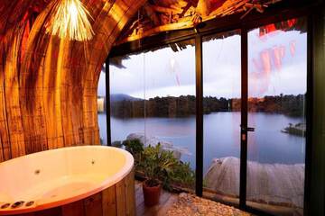 Private spa tub