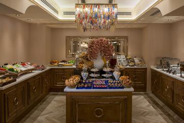 Breakfast buffet