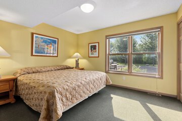 Room 27 of 74