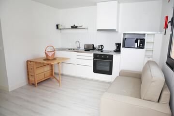 Private kitchenette