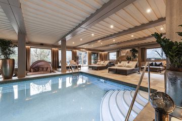 Exercise/lap pool