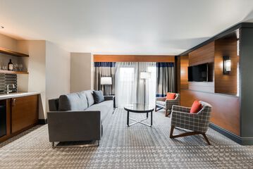 Room 6 of 38
