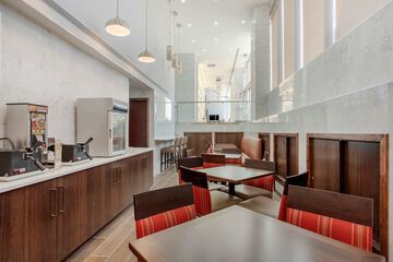 Breakfast/Coffee Service 36 of 38