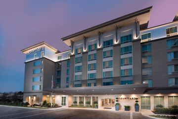 Courtyard by Marriott Atlanta Alpharetta / Avalon Area