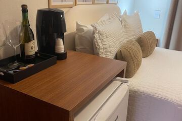 Mini-refrigerator