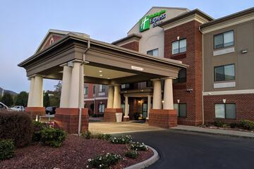 Holiday Inn Express & Suites Claypool Hill (Richlands Area) by IHG